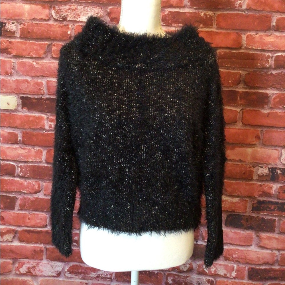 🖤Express Fuzzy Sweater - Picture 2 of 6